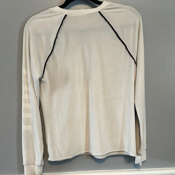 No Boundaries White and Black Long Sleeve Tee - Picture 7 of 9